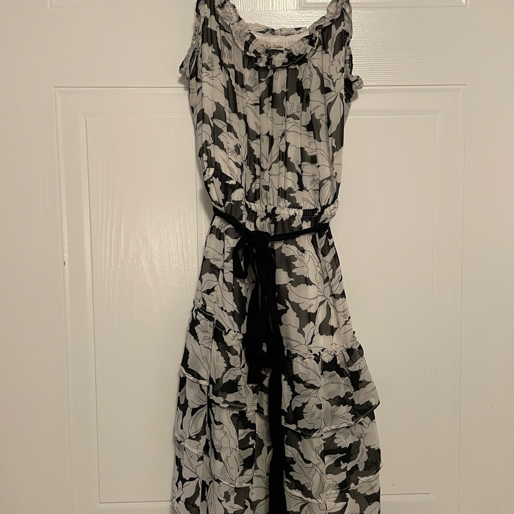 American Eagle black and white floral belted dress
